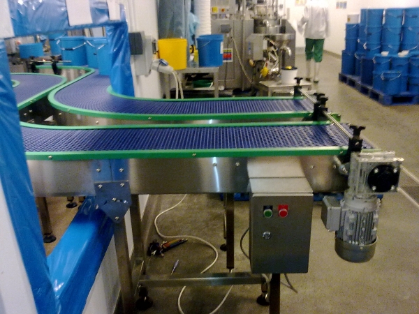 Twin Strand Intralox Conveyor system for the food industry3